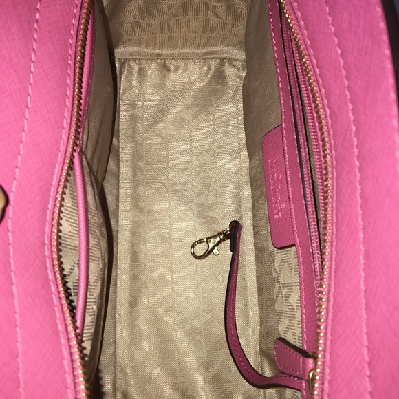 Michael Kors Tulip Medium Selma Satchel - Picture 5 of 7